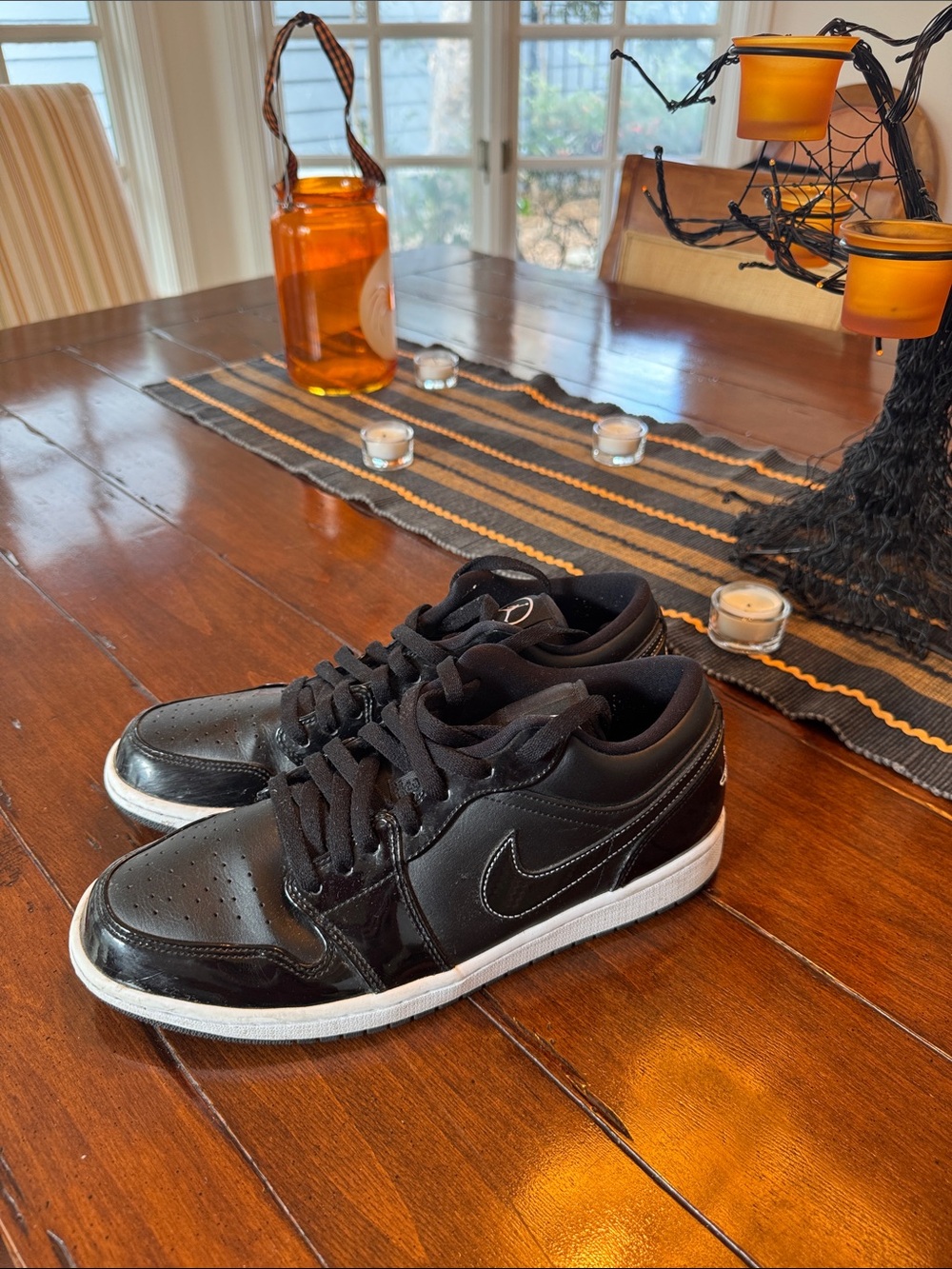 Nike Black and White Low-Top Sneakers